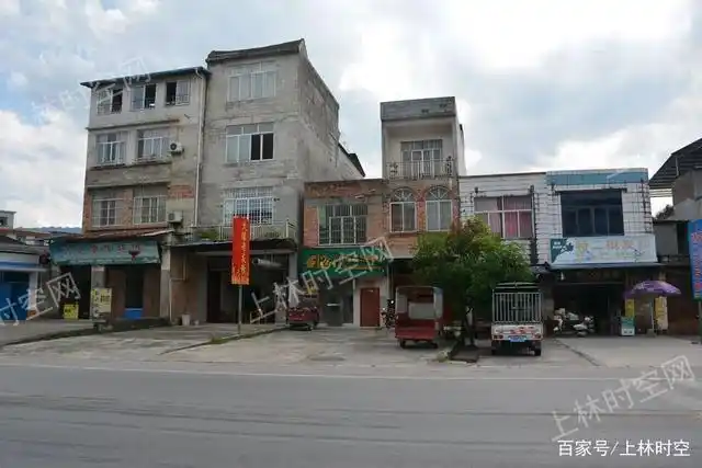 图文直击,上林县大丰镇里丹街