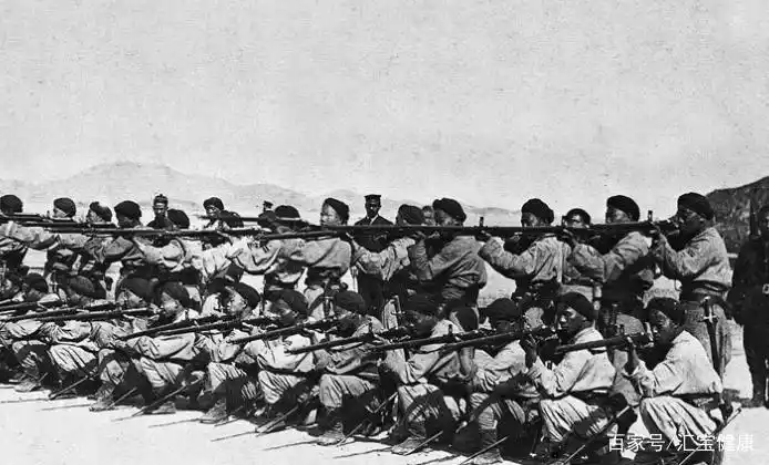 清朝晚期清军的真实实力,有枪有炮有军舰,装备远好于八国联军