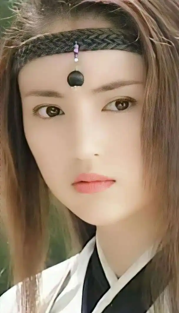 雪花女神龙董璇剧照 - 抖音