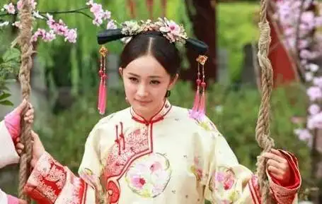 杨幂这一让暴露了真实人品怪不得她被嘉行踢出局