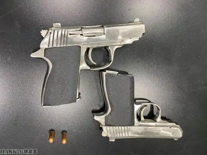 以色列警方查获的地下武器制造窝点,刚刚完成了两支冲锋枪.