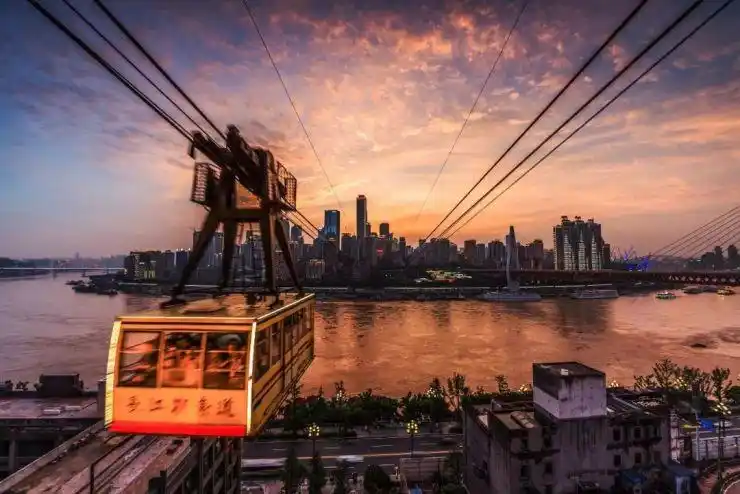 朝天门市场,长江索道景区