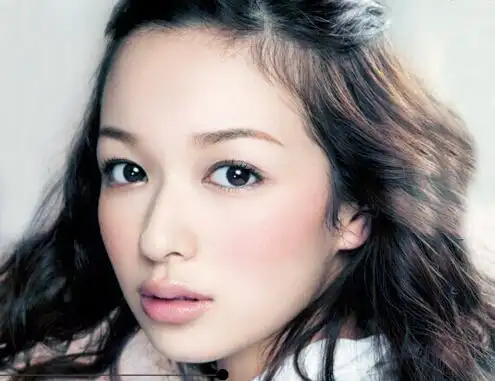 睡眠不好的女人怎么消除眼袋