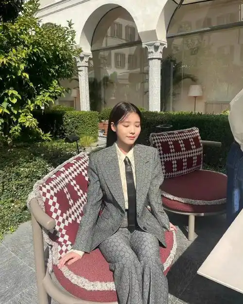 iu李知恩gucci全球品牌代言人