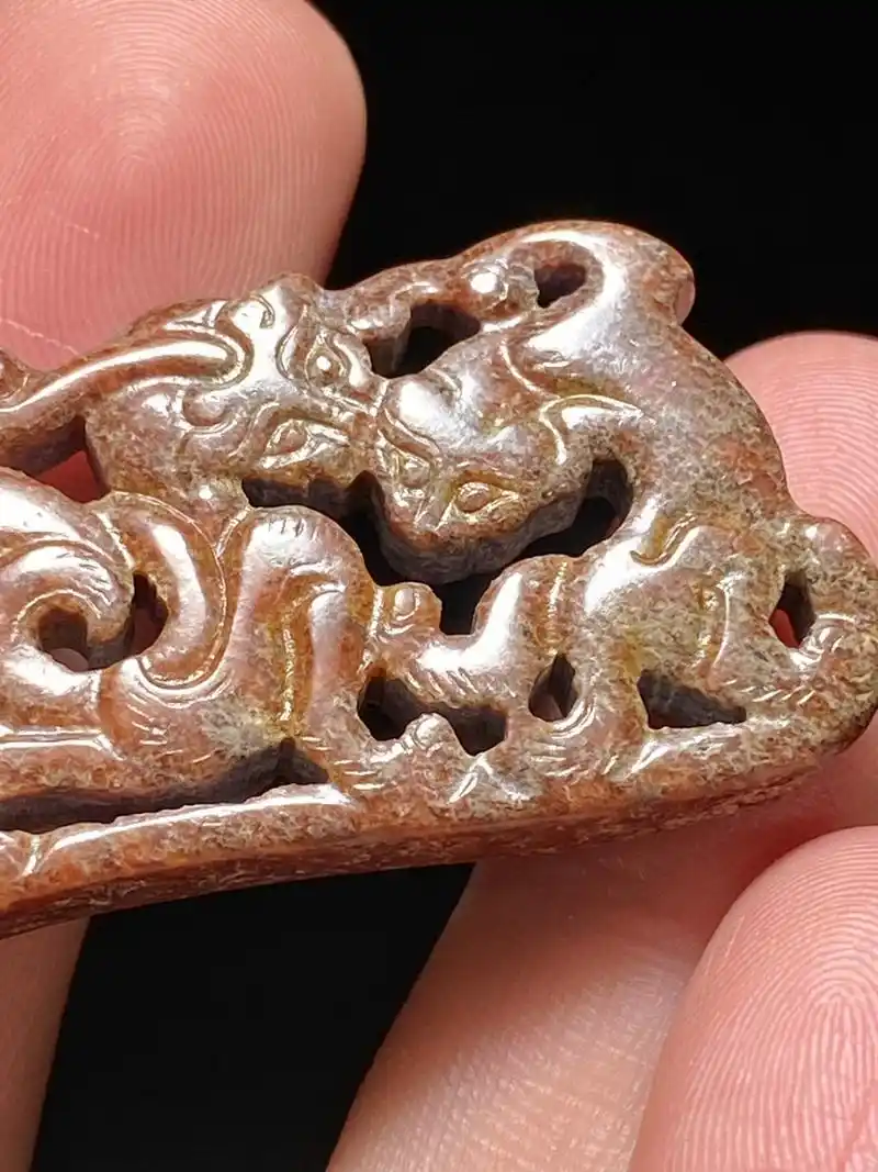 汉 和田玉籽料 沁色 螭龙纹 玉觿 挂件 玉佩