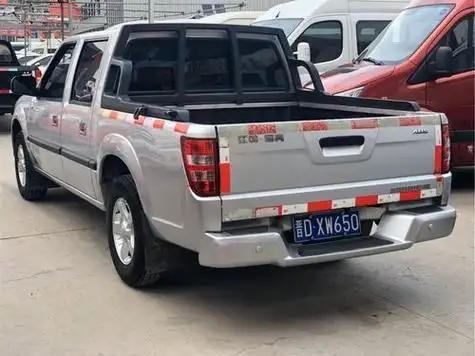 江铃柴油两驱手动皮卡江铃柴油两驱手动皮卡车价格