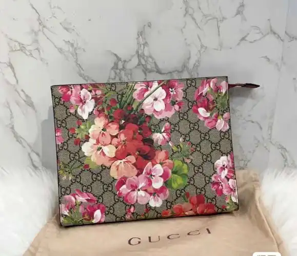 准新gucci古驰拉链粉色天竺葵花卉印花