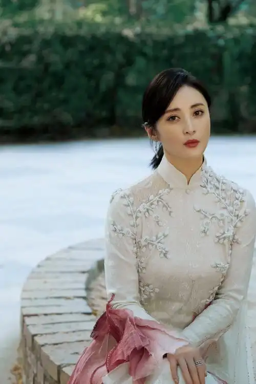 蒋勤勤中秋晚会状态##蒋勤勤唱但愿人长久好美