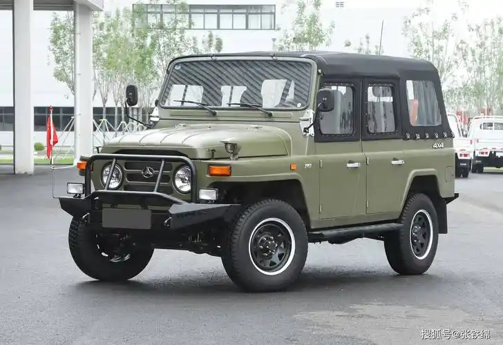 对于212的未来也让很多人充满期待,年初,北汽制造曾发布了新一代212的