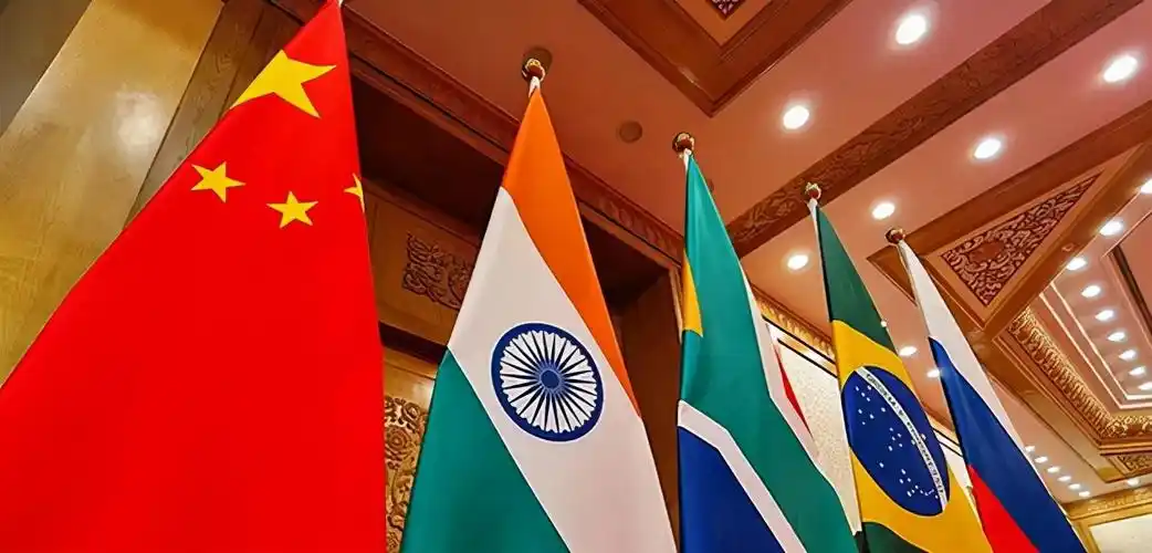 亚洲金砖四国是哪四国(金砖五国为啥只剩中国一金)_造梦网