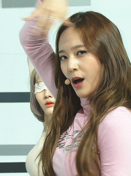 郑秀晶fx组合韩星动态图gif动图_动态图_表情包下载_soogif