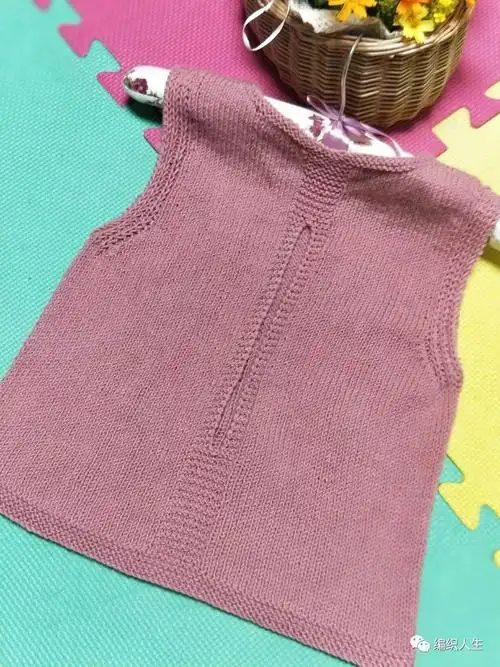 花仙子:简约实用的儿童蝴蝶结棒针背心(附图解)