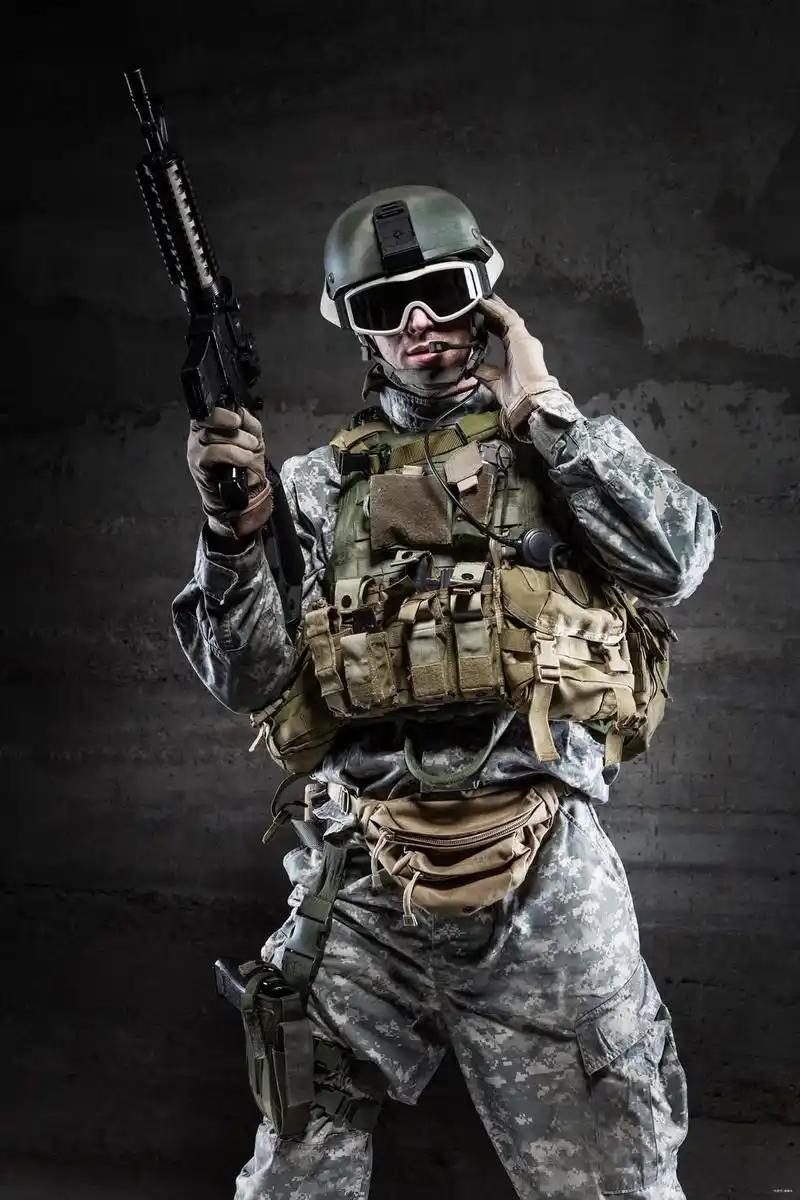 美军特种兵作战动作演示