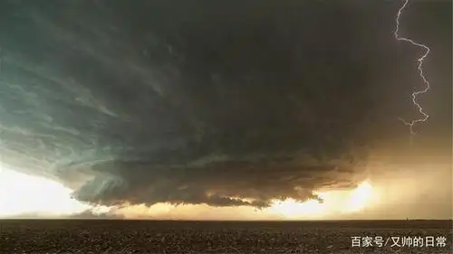 美国天空再次出现异象,像"末日"到来前兆,超300万人受影响!