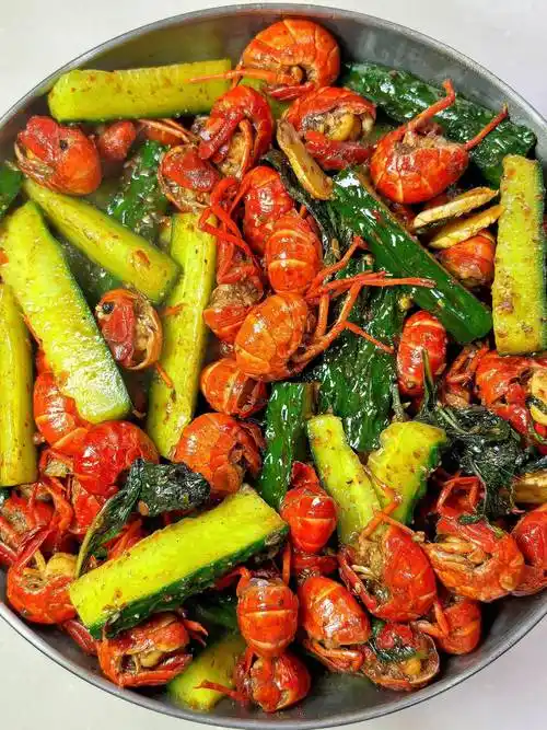 这3道凉拌菜专属高温夏天,口感丰富有营养冰镇后更好吃,太爽了