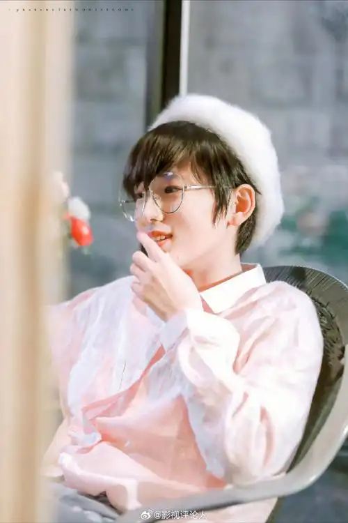 宋亚轩王牌8贝雷帽造型录制路透