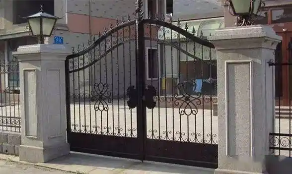 别墅庭院围墙大门,石材方柱设计参考_柱子