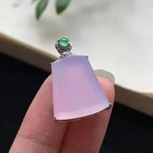 紫罗兰翡翠无事牌