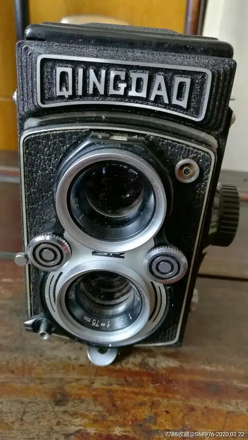 老相机,80年代青岛牌双镜头反光照相机,带原盒,带说明书,全新未使用过