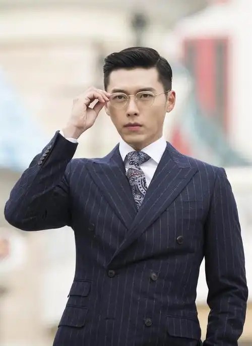 玄彬眼镜造型太撩人直线穿透魅力邪魅斯文冲击只有他办得到