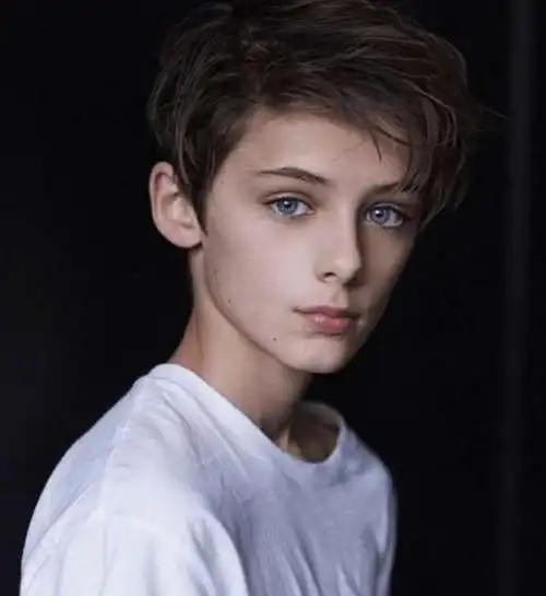 "世界第一美少年"终于长大了,因为一张照片爆火的他如今却.