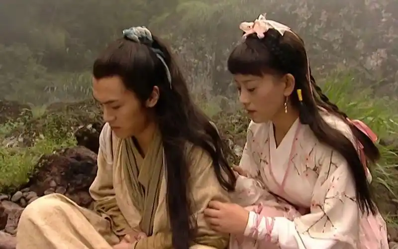 岳灵珊移情林平之主角令狐冲失恋了