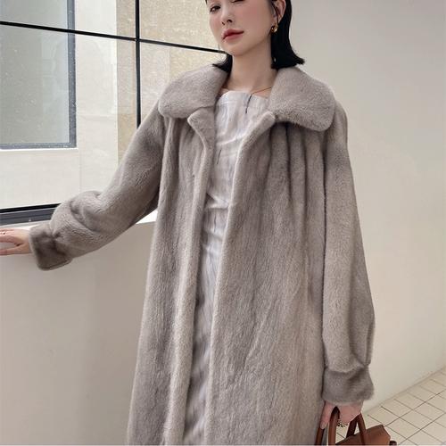 进口天鹅绒貂皮大衣女整貂年轻中长款过膝减龄十字貂环保皮草外套