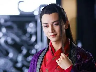 我比较喜欢陈晓那个版本的《笑傲江湖》中的林平之.