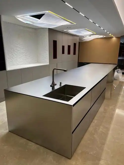 5米长不锈钢台面安装实景绝对霸气十足