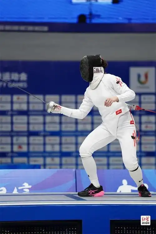 红星新闻网8月3日讯击剑是剑类运动之一.