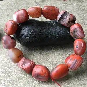 天然原石四川九口料南红玛瑙铁皮包浆随形单圈手串手链