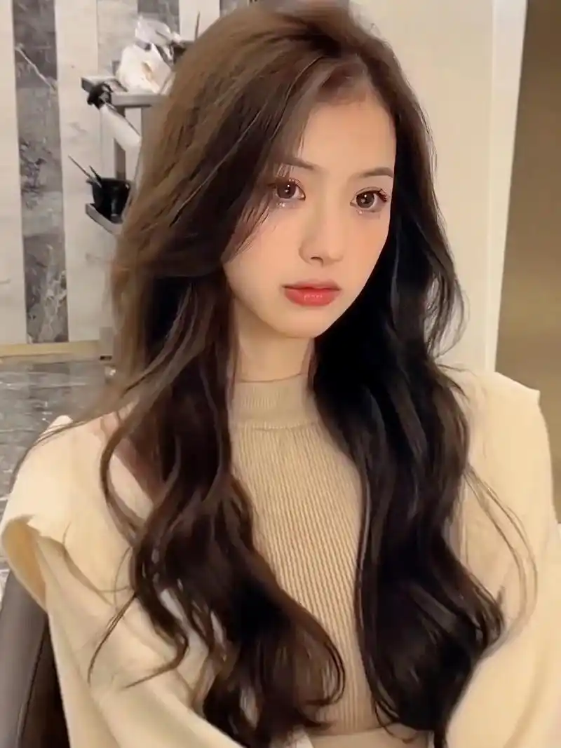 法式慵懒卷.中长发烫这种法式卷很显气质很上镜.绝绝子法式蓬 - 抖音