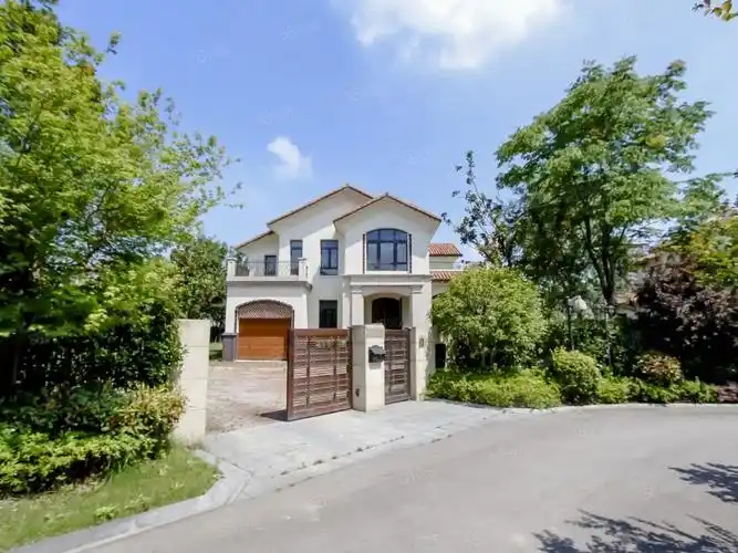 钥匙房,纯别墅小区,临河大独栋,花园1200平 随时好看!