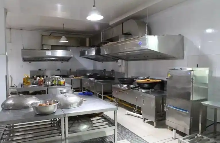 围观实验古丽明珠又有7所中学的食堂后厨曝光