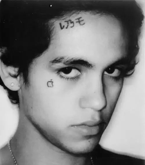 睡前抽个洋哈dominicfike发给大家