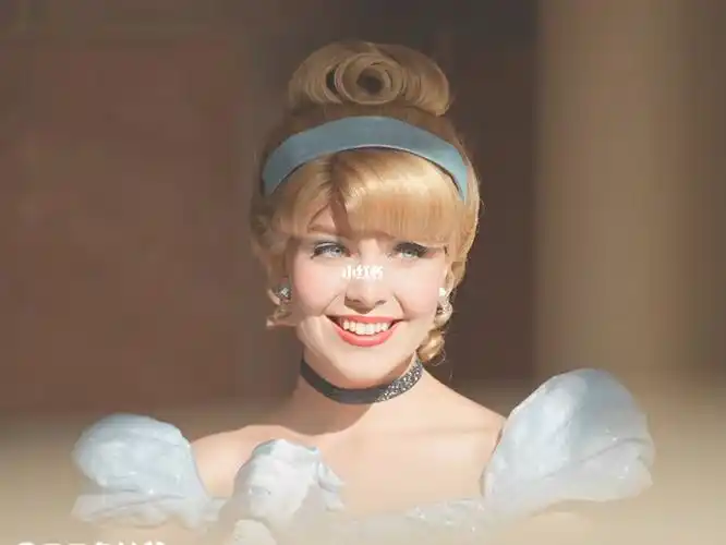 迪士尼公主07灰姑娘