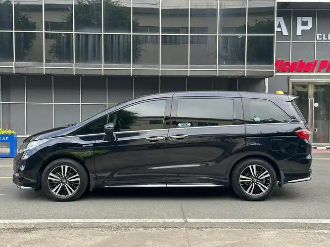 7座mpv本田奥德赛2.0l油电混合七人座商务车