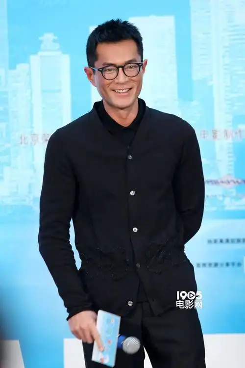 《单身男女2》高圆圆暴打古天乐 杨千嬅险溺水