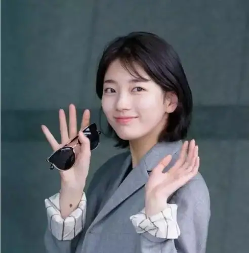 韩式八字刘海短发金秋你值得拥有