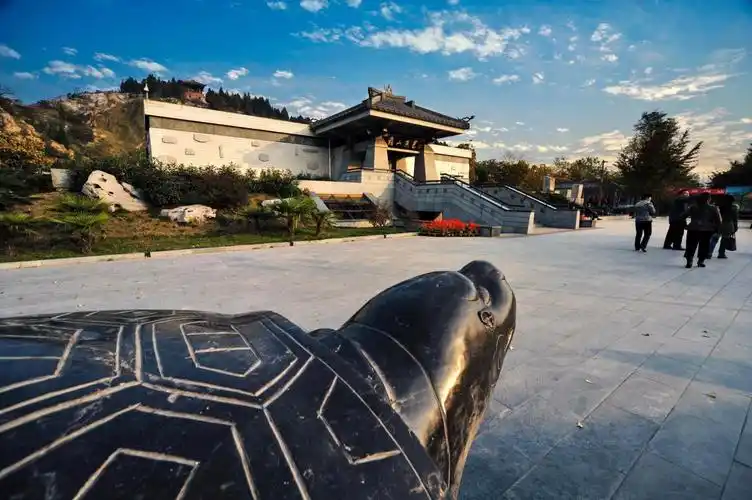 徐州最美地名故事四龟山汉墓