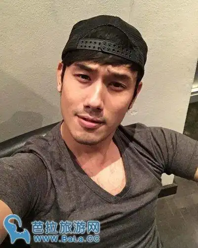 泰星top tewin父亲驾车途中猝死 top伤心痛哭