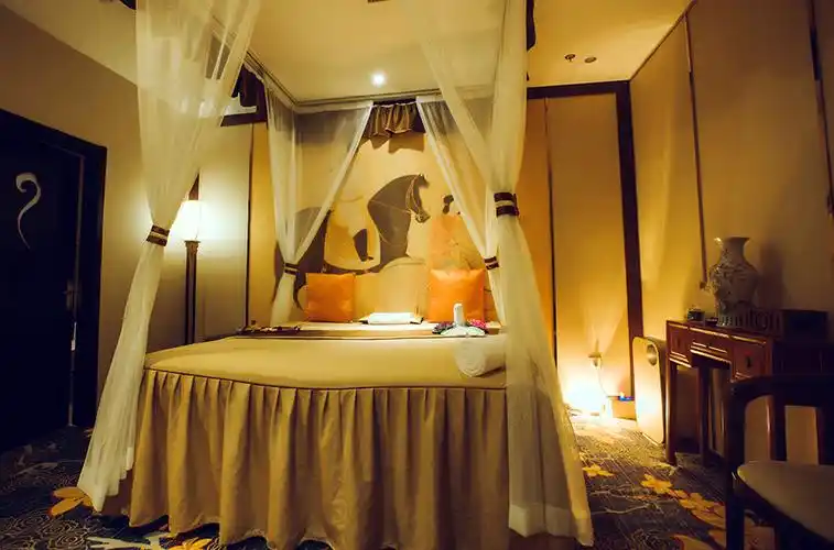 广州男士水疗保健会馆哪家好?好哥们推荐的绝对到位!