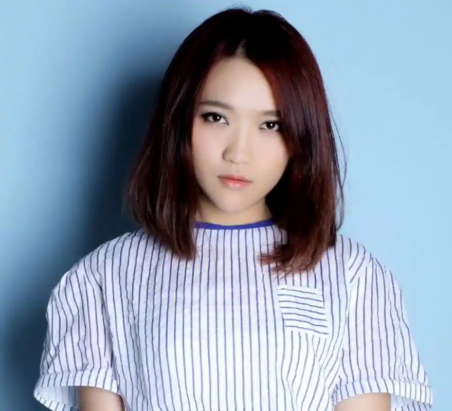 广州十大美女明星 1. 庄心妍,1993 年 1 月 9 日出生于广州. 2.