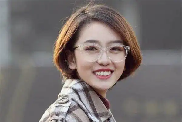 发际线高适合什么发型选择对了发型为你解除烦恼