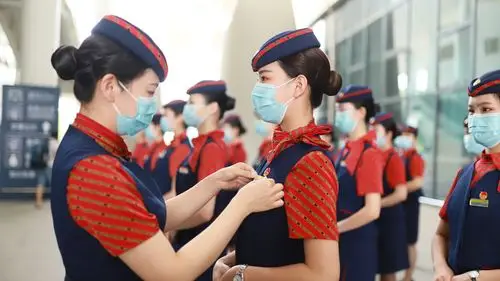 常抓服务礼仪 绽放最美笑容