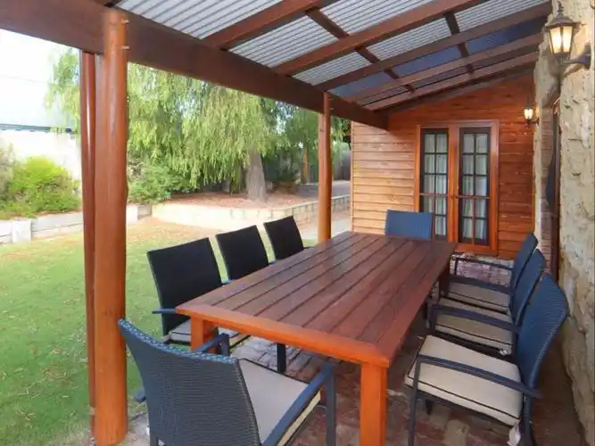 户外休息区 dunsborough holiday homes - 5 hansen street