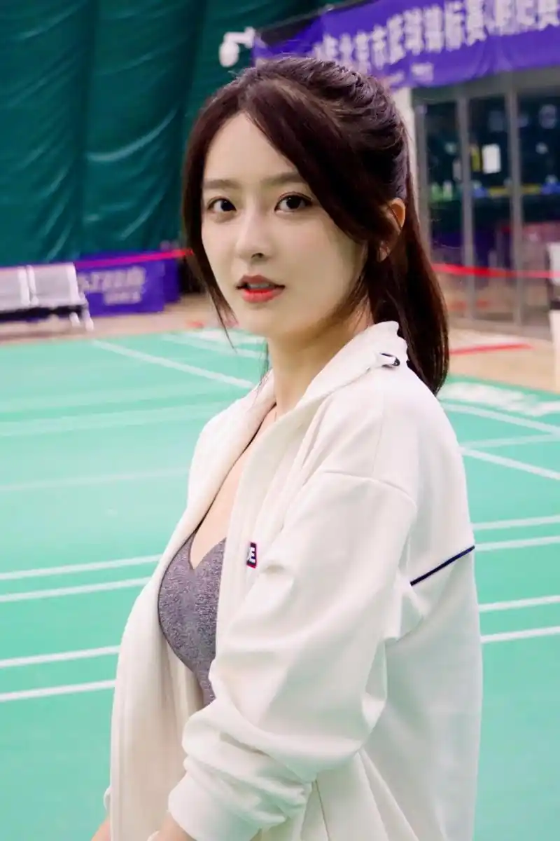 极品羽毛球美女～王嘉丽