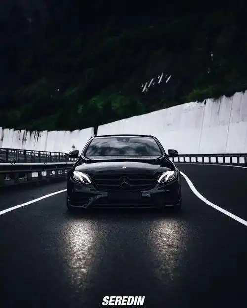 一种简约的美黑武士奔驰e300低趴改装