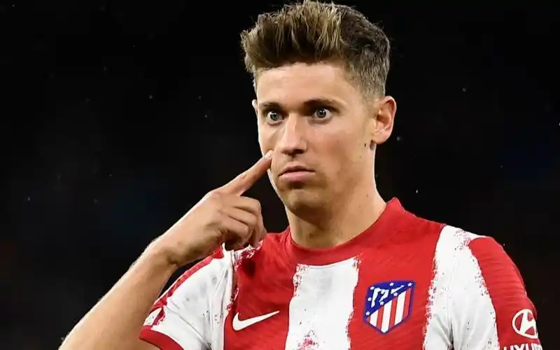 最佳b2b之一?fifa ol4马竞多面手/马科斯略伦特/后腰手感测试