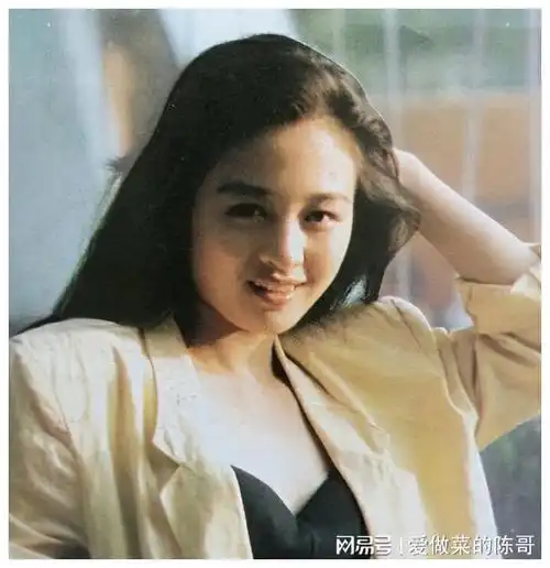 伍宇娟:离婚后至今单身,她一肩挑起两代人的重担|傅彪|陶红|贾宏声